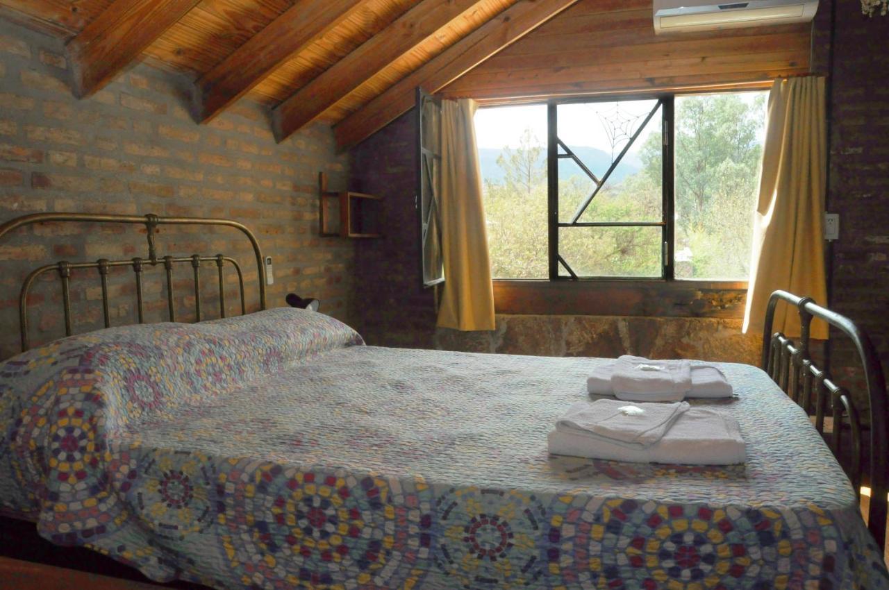 La Toma Complejo De Montana - Cabanas Y Habitaciones En Hosteria Mina Clavero Eksteriør bilde